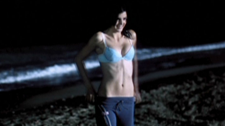 Hottest Clara Lago Scene in Arena en los bolsillos. Underwear, SFW, beach. 642428