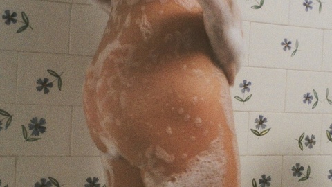 Debra Berger in Emanuelle in Bangkok (1976) Butt Bathroom Bathtub 584163