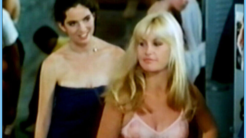Sexiest Elaine Lakeman Scene in Heartbreak High. Underwear, Locker Room, SFW. 643195