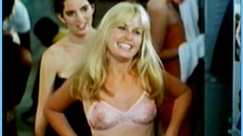Hottest Elaine Lakeman Scene in Heartbreak High. Underwear, Locker Room, blonde. 643196