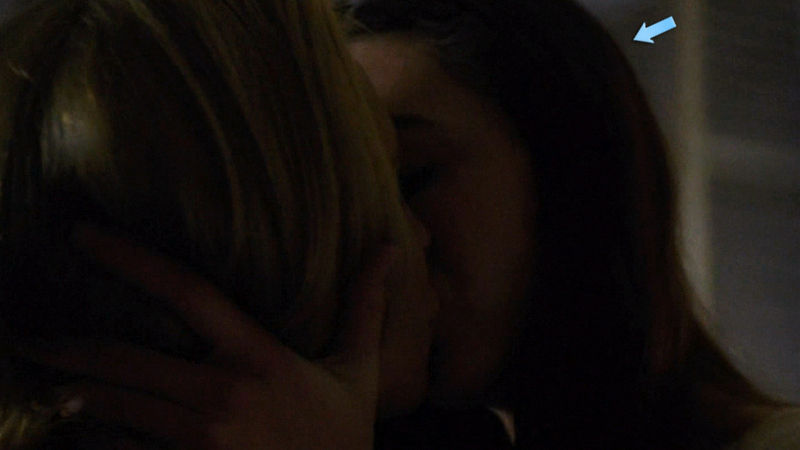 Sexiest Madeline Zima Scene in Heroes. Sexy, Lesbian, SFW, kissing. 676159