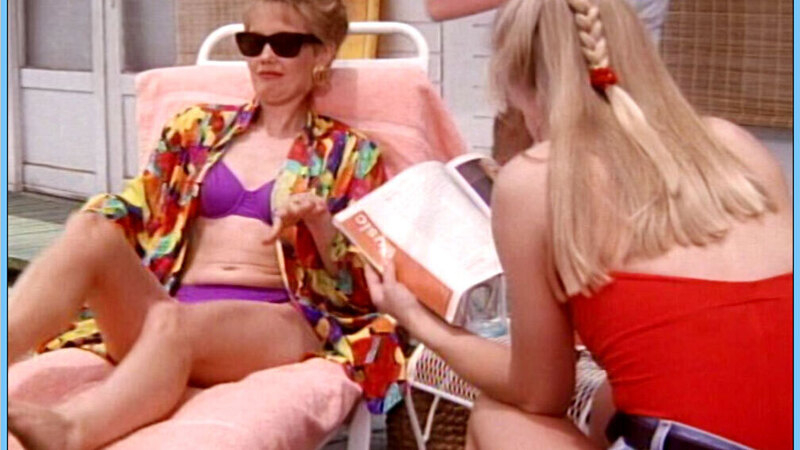 Sexiest Scenes of Jackie Taylor from Beverly Hills, 90210. Bikini, SFW, blonde. 653933
