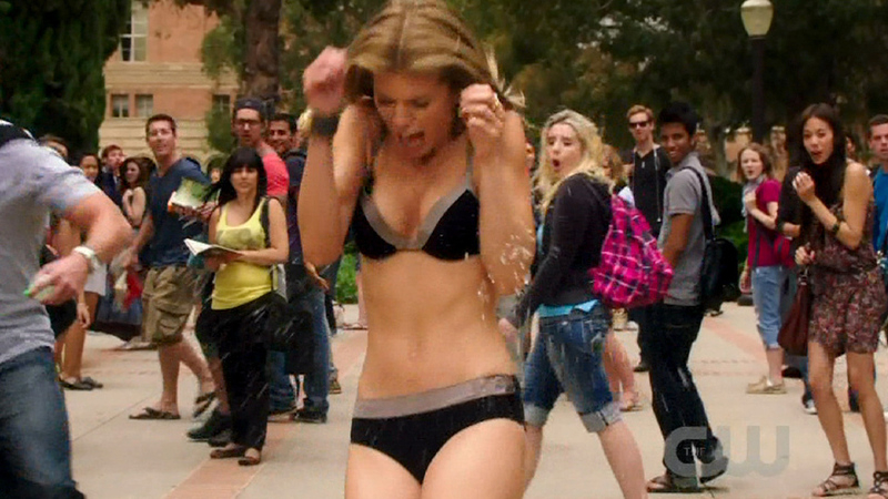Sexiest AnnaLynne McCord Scene in 90210. Underwear, SFW, black bra. 700855