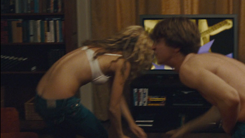 AnnaLynne McCord in Day of the Dead (2008) Butt Butt Butt Peeking Out 683113