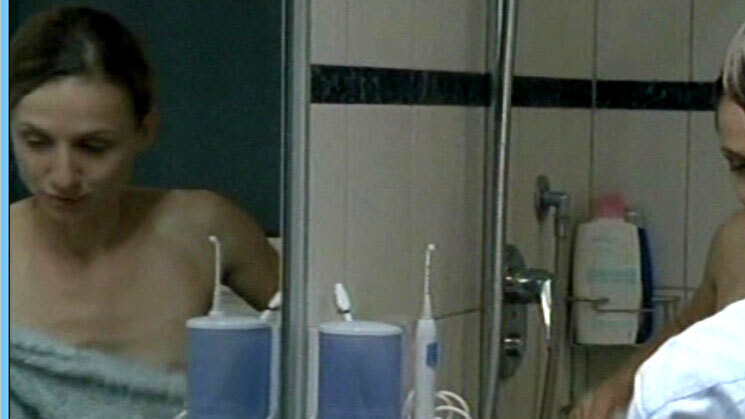 Manu from Partnertausch Naked. Breasts, black hair, breast peeking out. 647135
