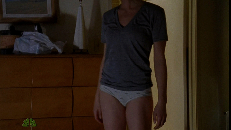 Chuck's Sexiest Scenes with Yvonne Strahovski. Underwear, SFW, bedroom. 669924