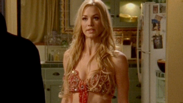 Sexiest Yvonne Strahovski Scene in Chuck. Sexy, SFW, blonde. 693109