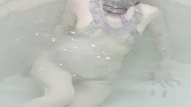Sexiest Scenes of Stahma Tarr from Defiance. Sexy, SFW, bathtub. 741779