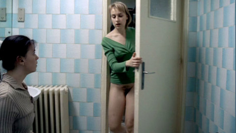 Anamaria Marinca in 4 Months, 3 Weeks and 2 Days (2007) Bush Bush Green Top 649215