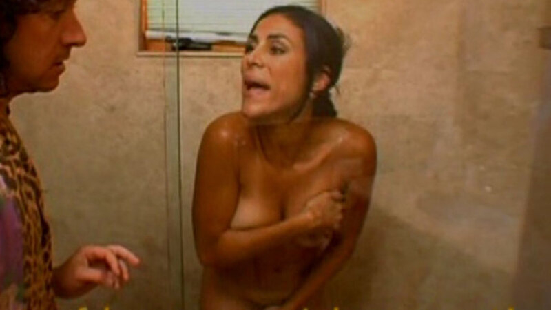 Arianna Coltellacci Nude in Natural Born Komics. Breasts, arm covering breasts, brunette. 650782