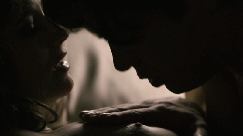 Nudes of Cécile Duval from The Informant. Breasts, bed, black bra. 733692