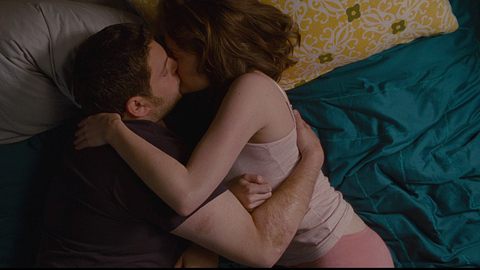 Elisabeth Moss in Get Him to the Greek (2010) Underwear Brunette Couple 688992