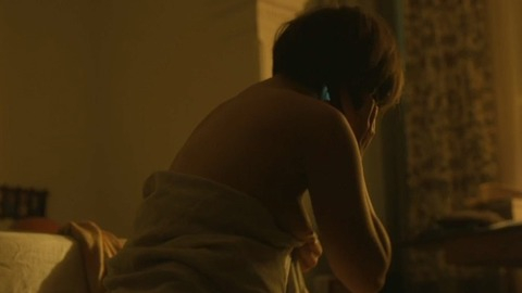 Elisabeth Moss Naked as Det. Robin Griffin. Breasts, covered by sheet, cowgirl. 816657