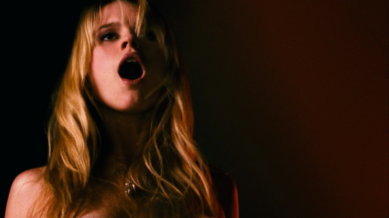 Hottest Alice Eve Scene in Big Nothing. Sexy, SFW, blonde. 731774