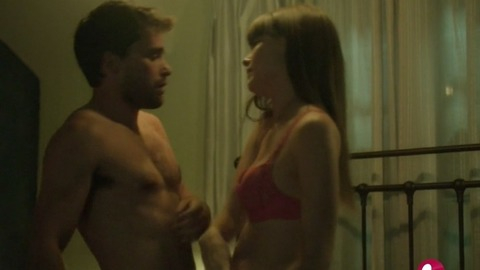 Anna Van Hooft in Witches of East End (2013-2014) Underwear Bedroom Brunette 746345