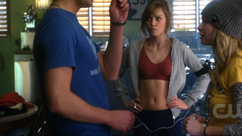 Life Unexpected's Sexiest Scenes with Brittney Irvin. Sexy, SFW, brunette. 680052