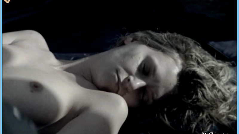 Rayisa Kondracki Naked in Wire in the Blood. Breasts, brunette, eyes closed. 660745