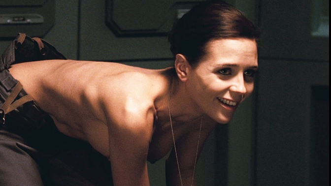 Tanya van Graan Naked in Starship Troopers 3. Breasts, brunette, dog tags. 708949