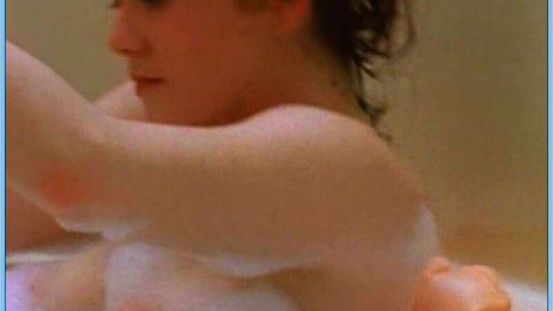 Kim Reynolds Naked as Ms. Wells. Breasts, bathtub, brunette. 651477