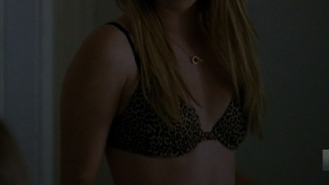 Emma Roberts in American Horror Story (2011-2024) Underwear Blonde Cleavage 730398