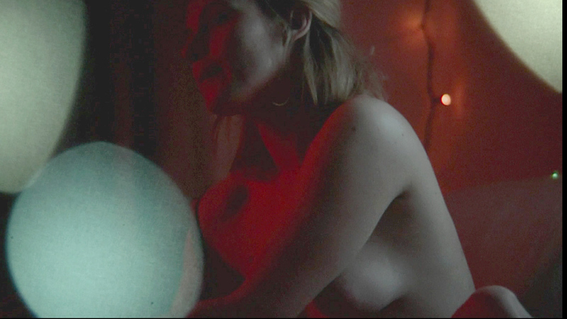 Amy Seimetz Nude in A Horrible Way to Die. Breasts, blonde, nude. 700342