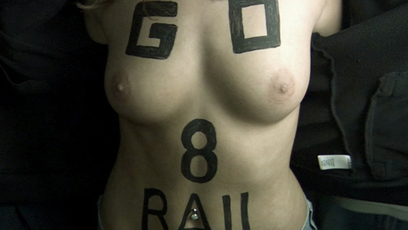 Katie Kurtz Naked as 8-Ball Girl. Breasts, belly button ring, letters painted on body. 669669