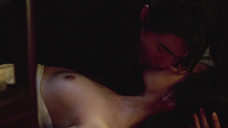 Song Ji-hyo Nude as Queen. Breasts, Asian, kissing. 786296