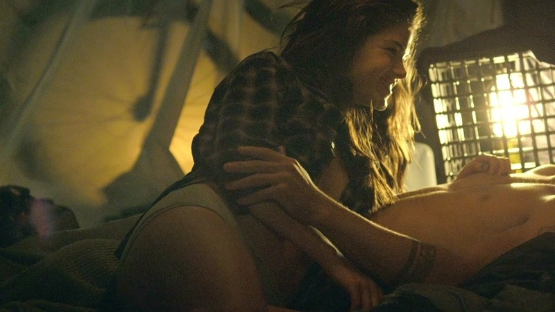 Hottest Marie Avgeropoulos Scene in Tracers. Sexy, Underwear, couple in bed, grey panties. 765650