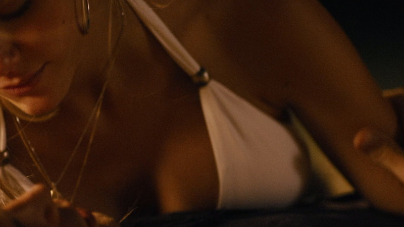 Hottest Brooklyn Decker Scene in Battleship. Bikini, blonde, cleavage. 714410