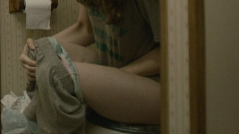 Kristen Wiig in Girl Most Likely (2012) Sexy Bathroom Brunette 731135
