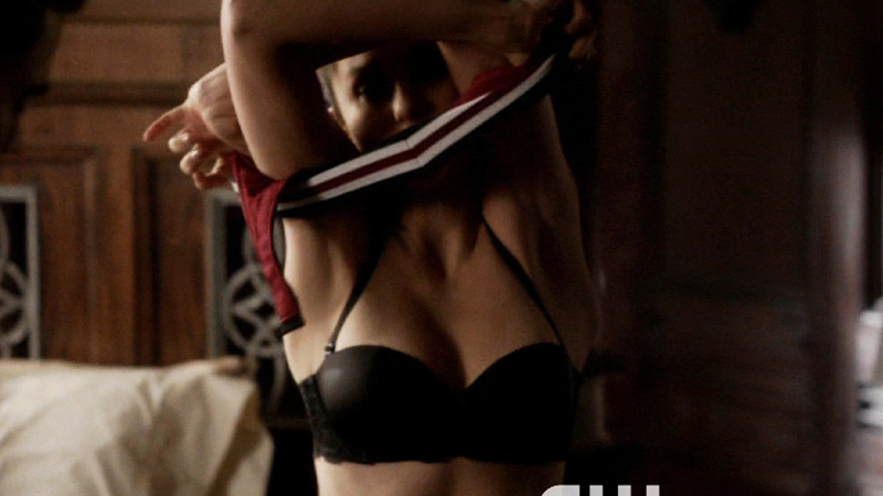 Sexiest Scenes of Elena Gilbert from The Vampire Diaries. Underwear, SFW, black bra. 723227