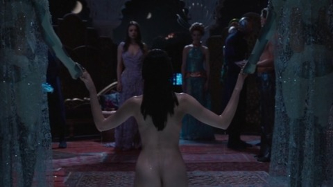 Tuppence Middleton Naked in Jupiter Ascending. Butt, back exposed, brunette. 764449