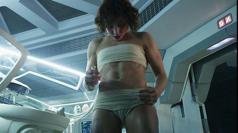 Hottest Noomi Rapace Scene in Prometheus. Sexy, SFW, brunette. 715880