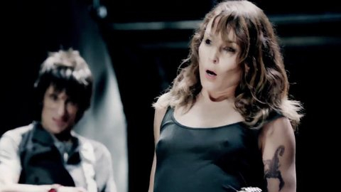Hottest Noomi Rapace Scene in Doom and Gloom. Sexy, SFW, brunette. 718322
