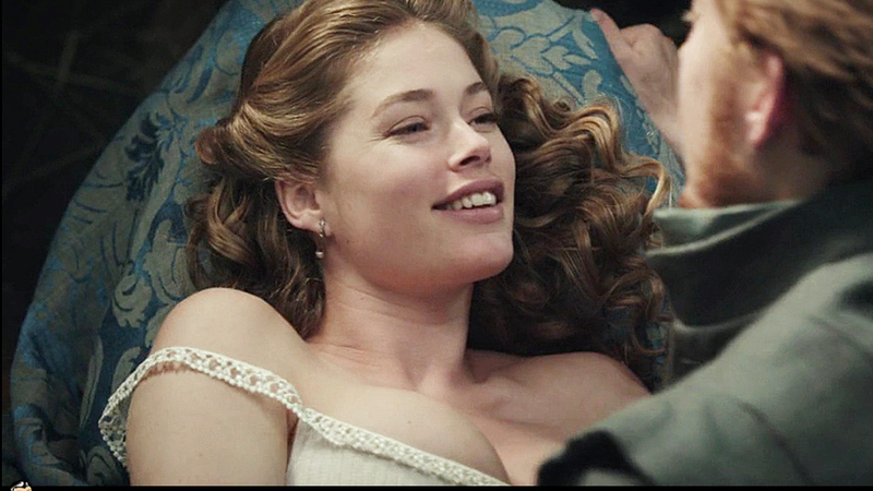 Hottest Doutzen Kroes Scene in Nova zembla. Sexy, SFW, bed. 721892