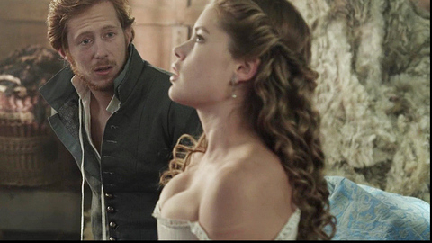 Doutzen Kroes in Nova zembla (2011) Sexy Breasts Pop Out Brunette 721897