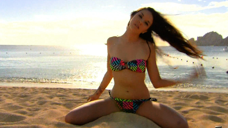 Sexiest Herself Scenes. Bikini, SFW, beach. 683764
