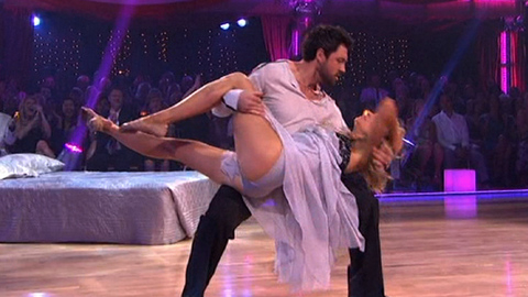 Erin Andrews in Dancing with the Stars (2005-2023) Sexy Couple Dancing 684996
