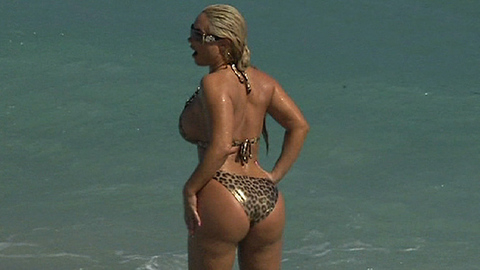 Ice Loves Coco's Sexiest Scenes with Coco. Bikini, big butt, blonde. 708150