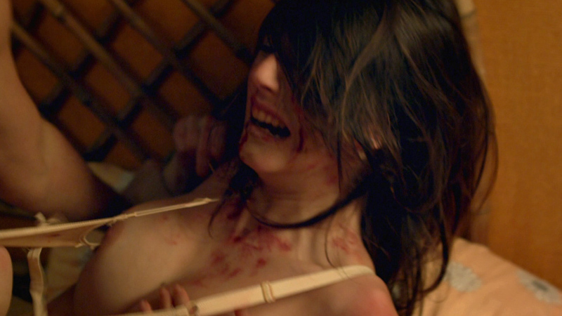 Nudes of Liliana Coloto from The Secret in Their Eyes. Breasts, bloody, bra pulled down. 688944