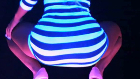 Nicki Minaj in Super Bass (2011) Sexy Bending Down Black 698308