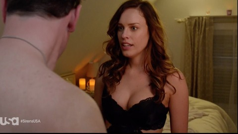 Jessica McNamee in Sirens (2014-2015) Underwear Black Bra Redhead 737114