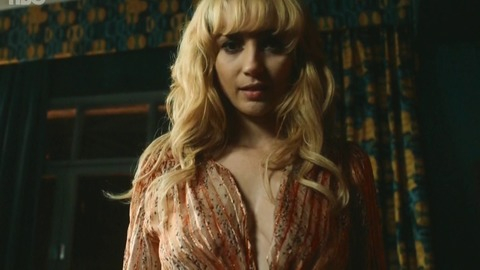 Simone Spoladore in Magnifica 70 (2015-2018) Sexy Bangs Cleavage 765357
