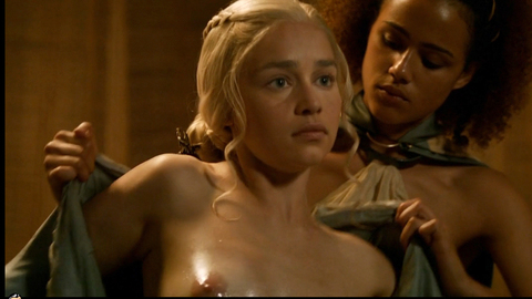 Emilia Clarke in Game of Thrones (2011-2019) Breasts Blonde Breasts 725558