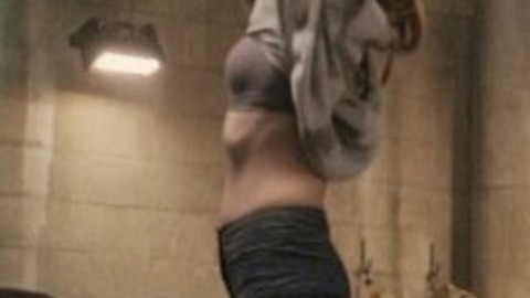 Shailene Woodley in Divergent (2014) Sexy Underwear Barracks Grey Bra 745480