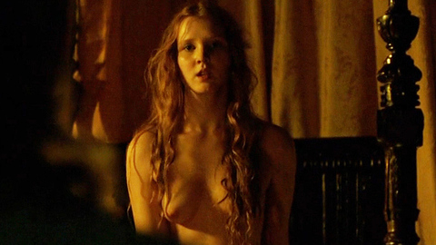 Isolda Dychauk in Borgia (2011-2014) Breasts Bed Bedroom 724094