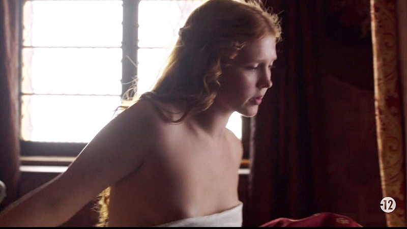 Lucrezia Borgia from Borgia Naked. Breasts, bed, curly hair. 724721