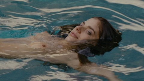 Weronika Rosati in True Detective (2014-2024) Breasts Breasts Breasts In Pool 781571