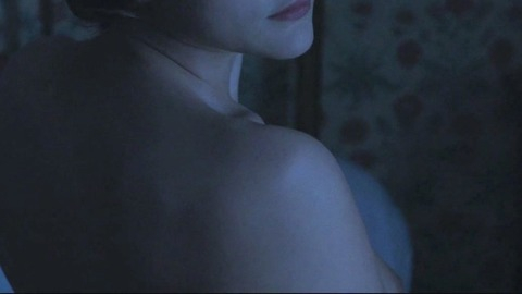 Lola Créton Nude in Deux. Breasts, back exposed, bedroom. 760846