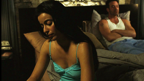 Bahar Soomekh in Saw III (2006) Sexy Bed Black Hair 713883